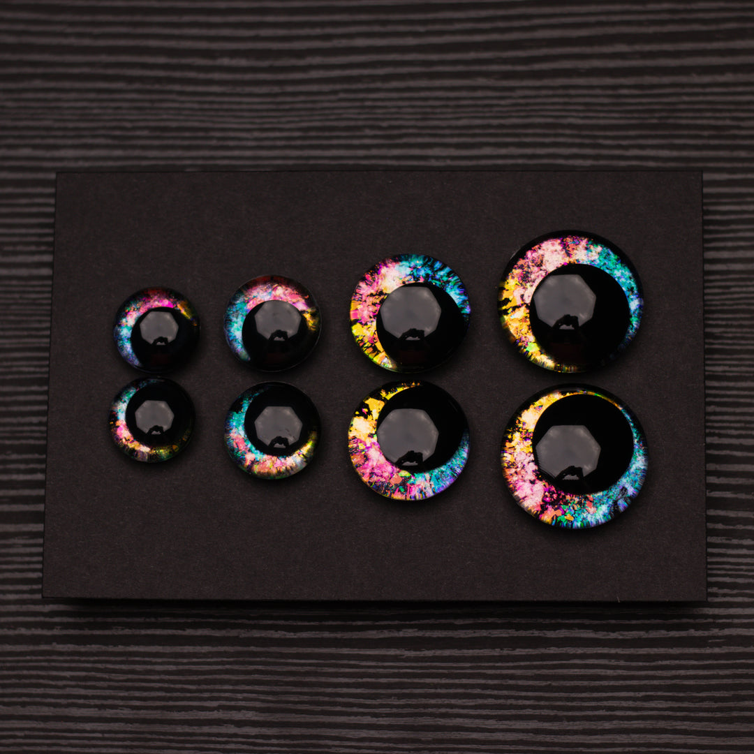 Prismatic safety eyes | Hand-painted