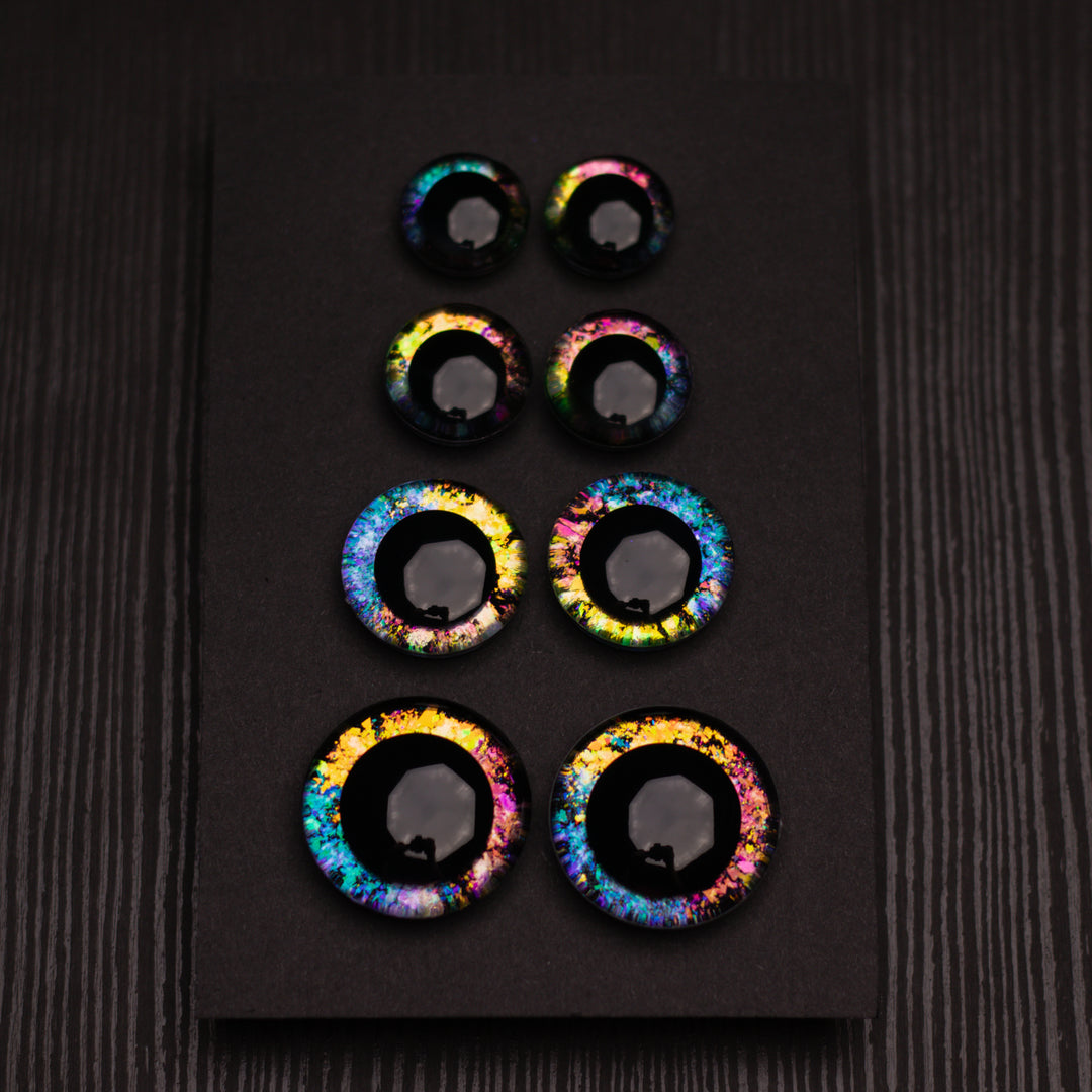 Prismatic safety eyes | Hand-painted